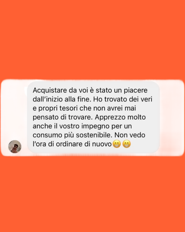 Feedback WhatsApp cliente Modori soddisfatto della qualità Grado A dei vestiti vintage ricevuti